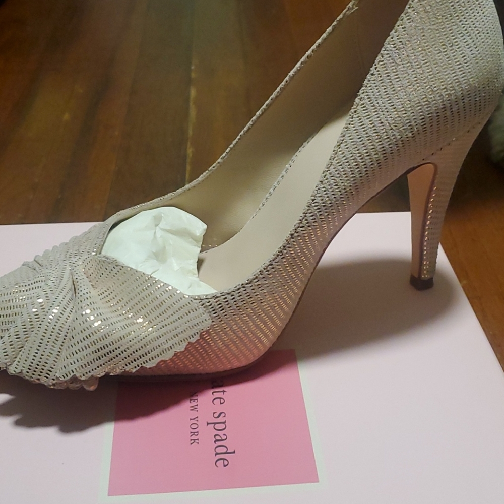 Classic pumps - Picture 6 of 7